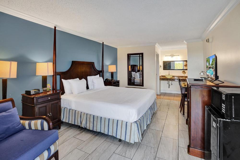 Traditional King Cityside interior